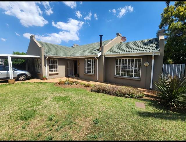 0 BEDROOM CLUSTER FOR SALE IN VERWOERDPARK